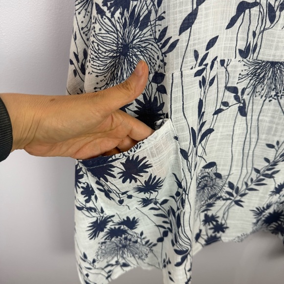 Beyond Capri Blue White Short Sleeve Boxy Tunic One Size - Picture 6 of 10